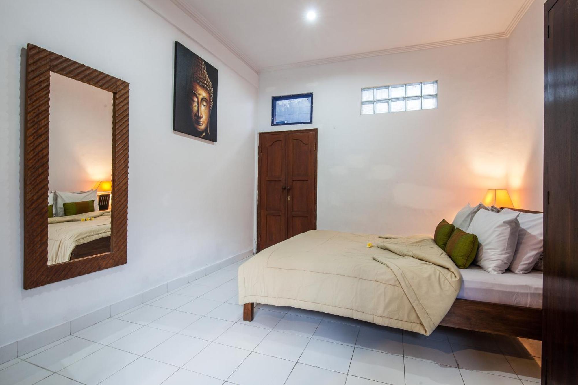 6-br Garden Legian 5-min Walk To And Shops Bali Villa *