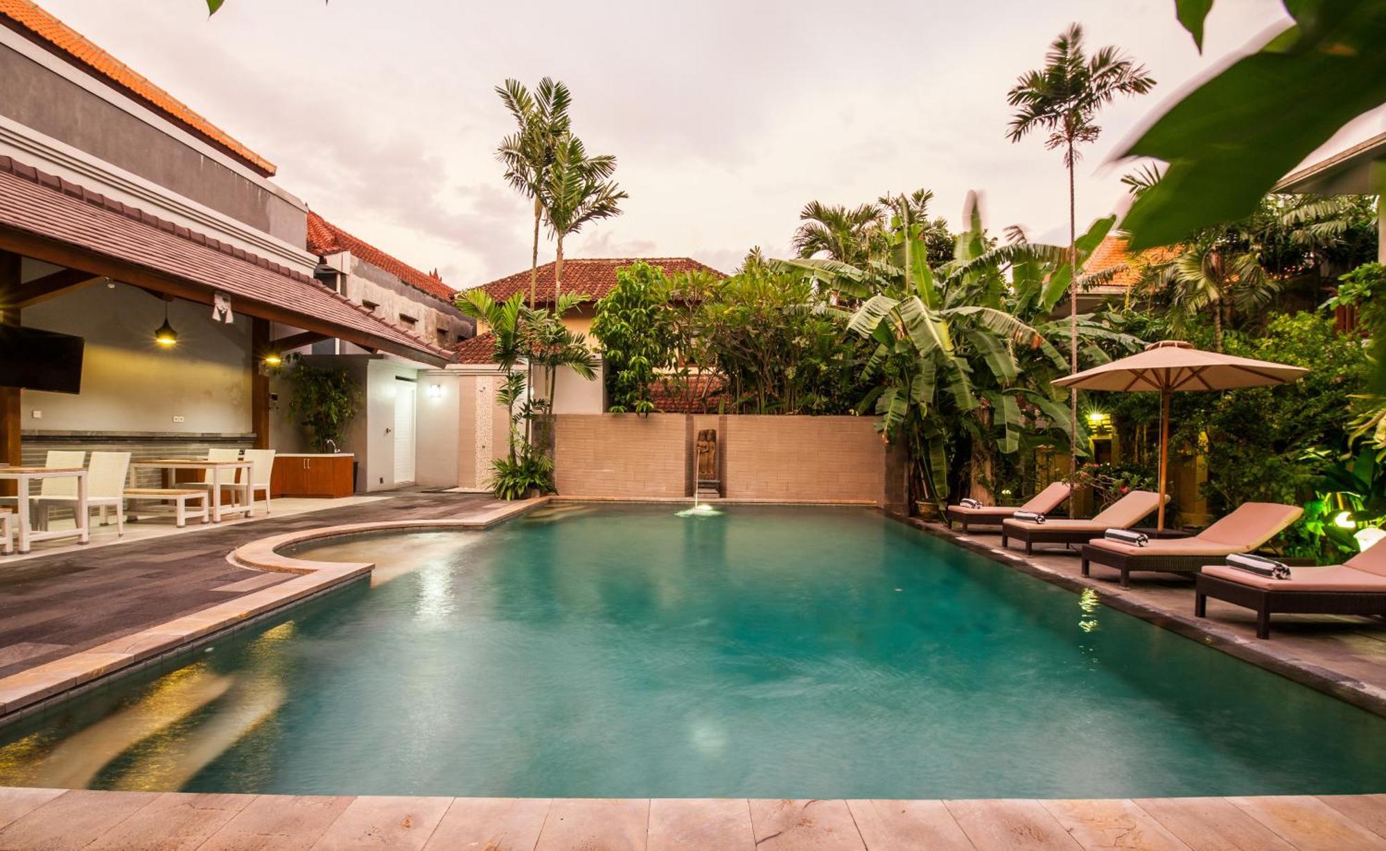 6-br Garden Legian 5-min Walk To And Shops Bali Villa